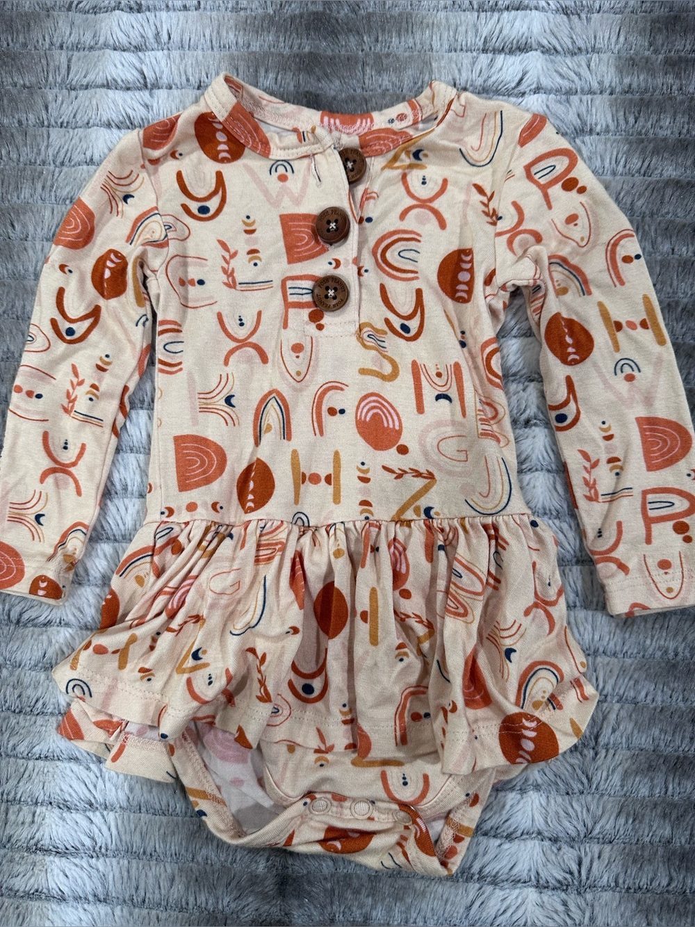 Post Peanut Infant One Piece
Size 0-3 months